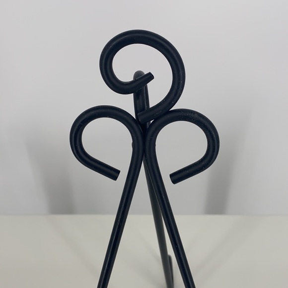 Studio Decor Black Iron Swirl Book/Photo/Art/Plate Easel Display - Picture 5 of 13